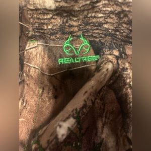 Real tree camp jacket with hoodie